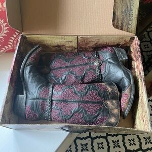 Old Gringo “Inese” black/red 13inch boot